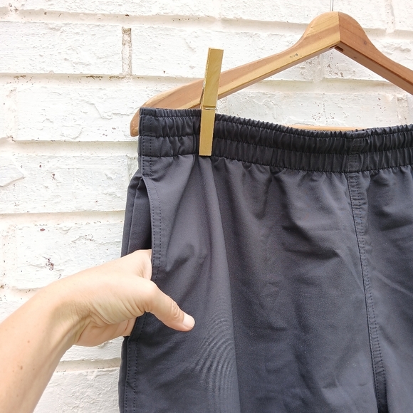 Duluth Trading Gray Athletic Active Shorts Drawstring - Picture 3 of 7